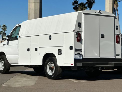 New 2025 Ford E-350 and Econoline 350 Super Duty w/ Power Equipment Group image 5