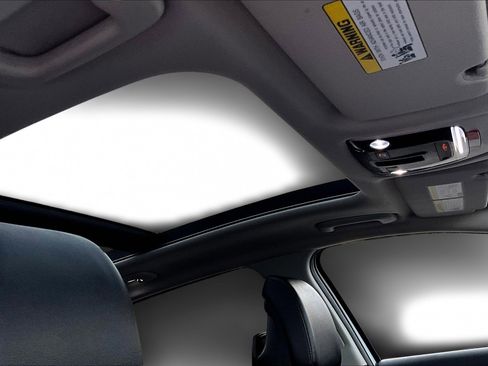 Used 2023 Kia Sportage SX image 19