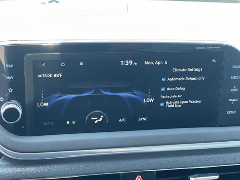 Certified 2023 Hyundai Sonata SEL w/ Convenience Package image 10