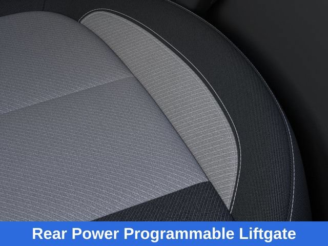New 2026 Chevrolet Blazer LT w/ Convenience Package FWD image 22