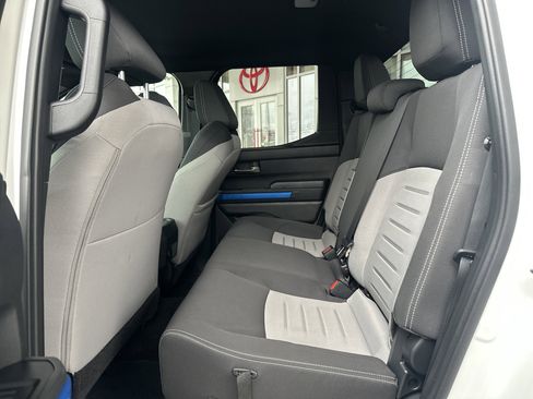 Certified 2025 Toyota Tacoma TRD Off-Road image 19