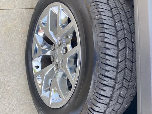 Used 2014 GMC Sierra 1500 SLT w/ SLT Preferred Package image 11