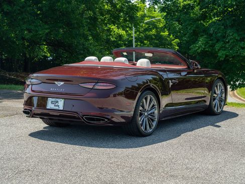 Used 2025 Bentley Continental GT Speed image 8