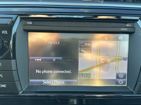 Used 2015 Toyota Corolla S Premium image 25