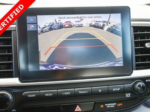 Certified 2023 Hyundai Venue SEL image 25