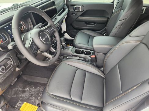 New 2026 Jeep Gladiator Mojave AWD/4WD image 13