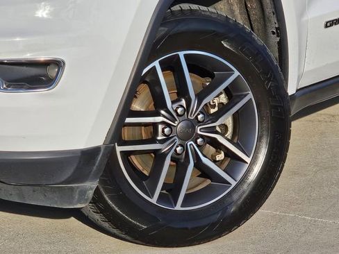 Used 2021 Jeep Grand Cherokee Limited w/ Luxury Group II image 7