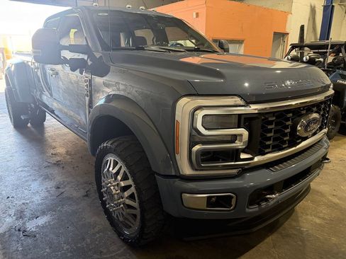 Used 2023 Ford F450 Limited w/ FX4 Off-Road Package image 2