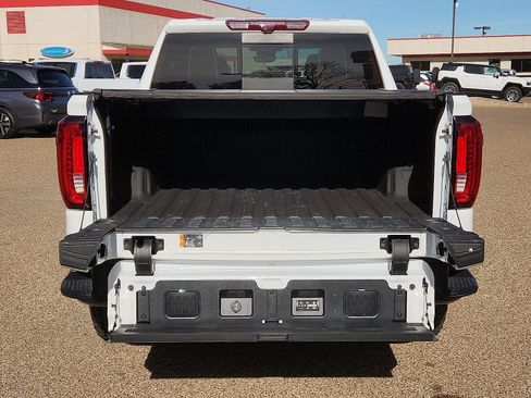 Used 2024 GMC Sierra 1500 AT4X image 10