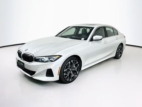 Used 2026 BMW 330i Sedan RWD image 3