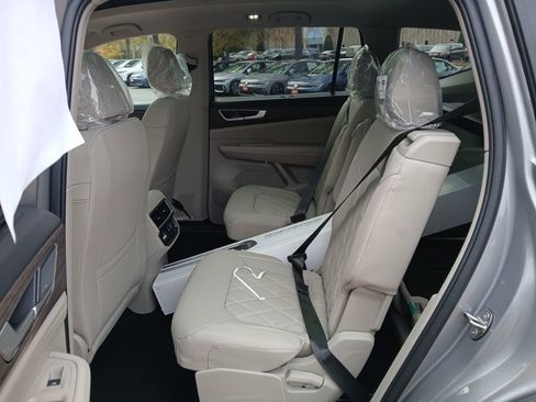 New 2026 Volkswagen Atlas SEL Premium R-Line image 25