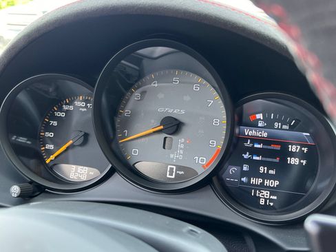 Used 2025 Porsche 718 Cayman GT4 RS RWD image 28