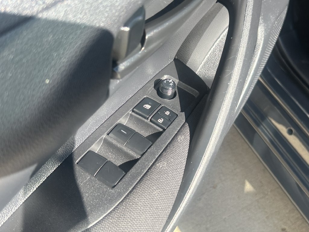 Certified 2025 Toyota Corolla LE FWD image 7