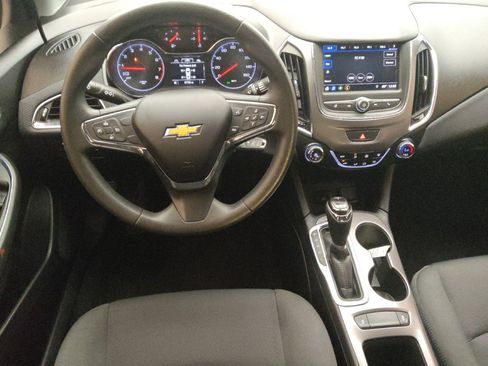 Used 2019 Chevrolet Cruze LT FWD image 22