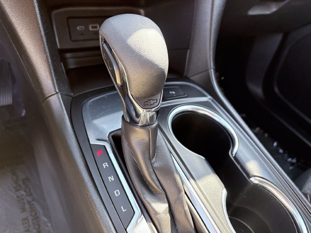 Used 2024 Chevrolet Equinox LT FWD image 20