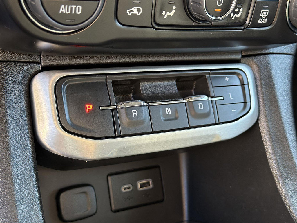 Used 2023 GMC Acadia SLE w/ Elevation Edition FWD image 14