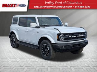 New 2025 Ford Bronco Outer Banks video 1