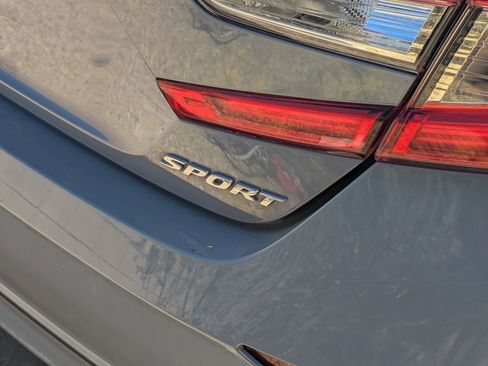 Used 2022 Honda Accord Sport image 8