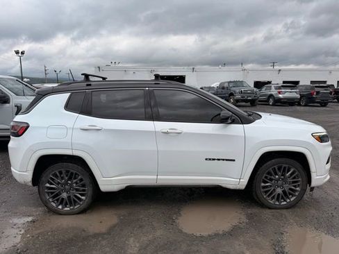 Used 2022 Jeep Compass High Altitude AWD/4WD image 5