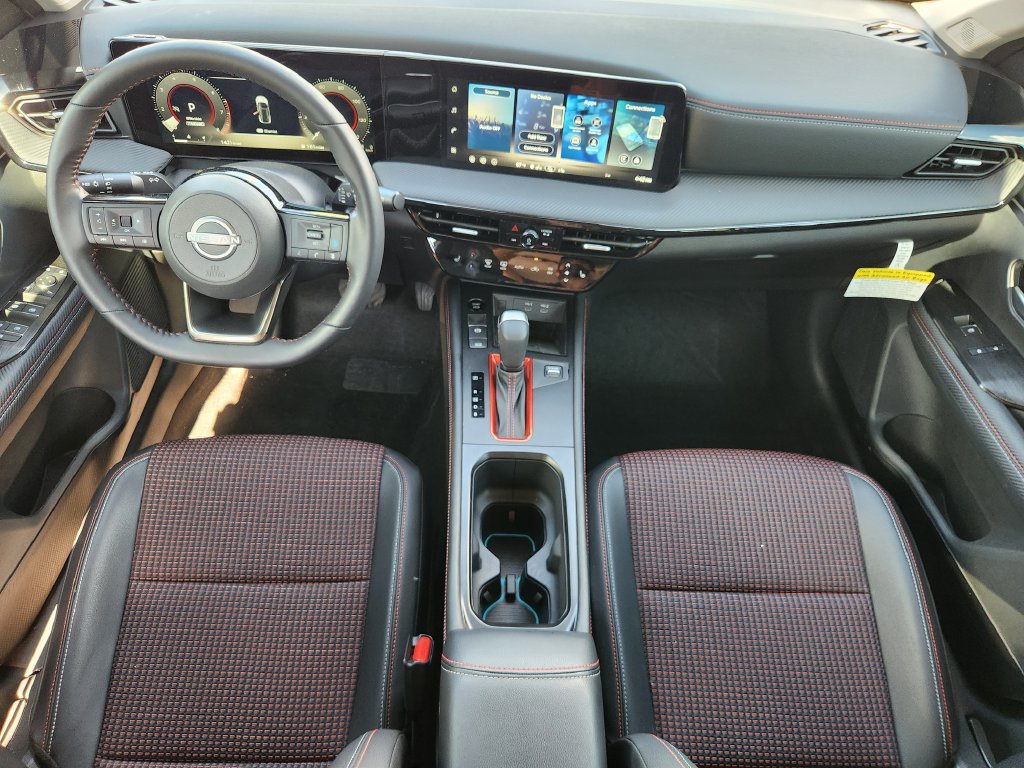 Used 2026 Nissan Kicks SR w/ SR Premium Package FWD image 26