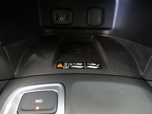 Used 2018 Chevrolet Equinox Premier AWD/4WD image 33