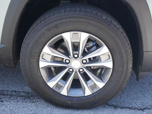 New 2026 Chevrolet Equinox LT FWD image 13