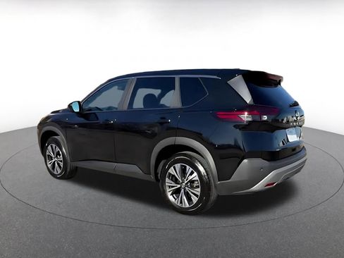 Used 2023 Nissan Rogue SV image 10