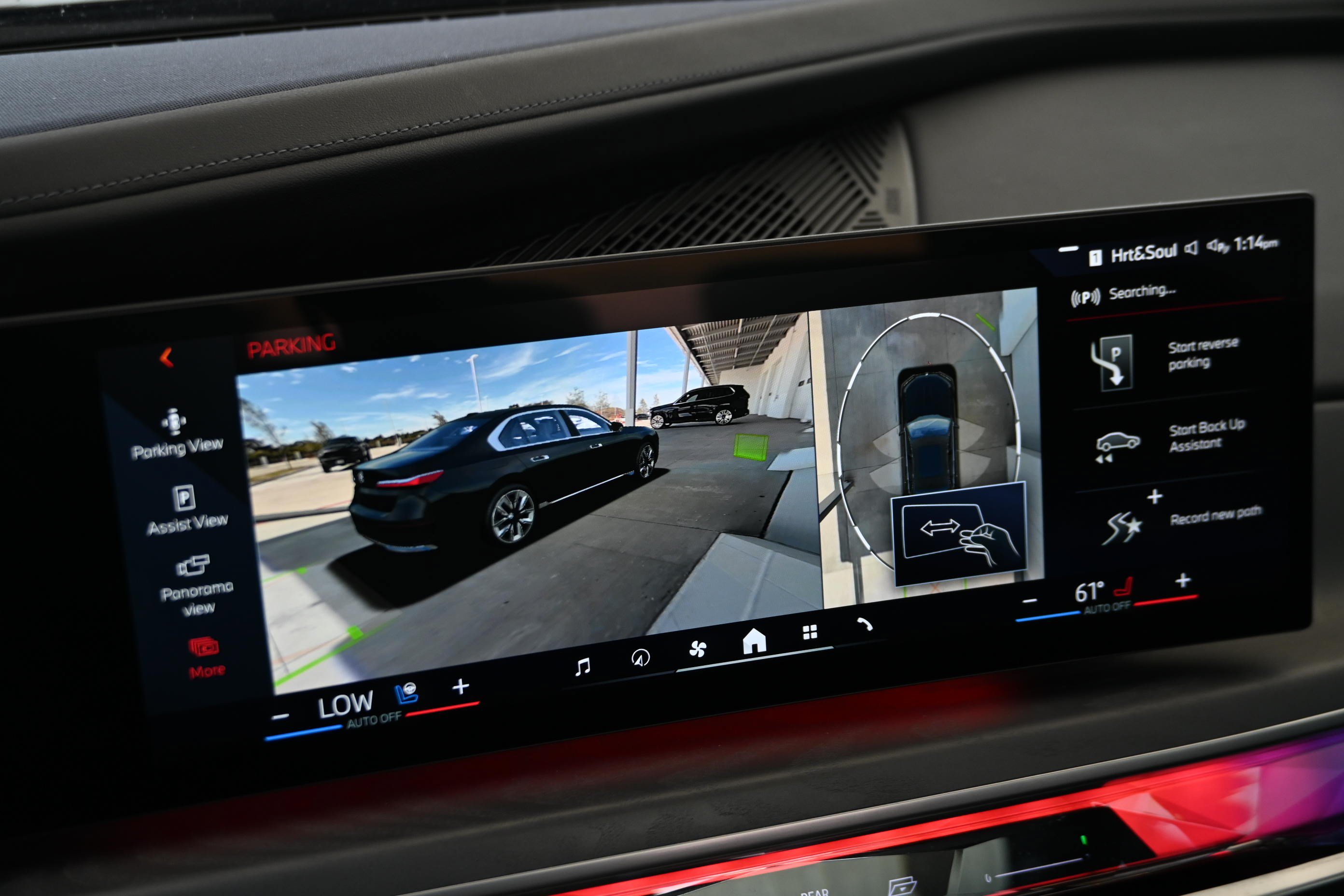 Certified 2024 BMW i7 xDrive60 AWD/4WD image 28