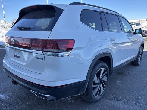 Certified 2025 Volkswagen Atlas SE image 6