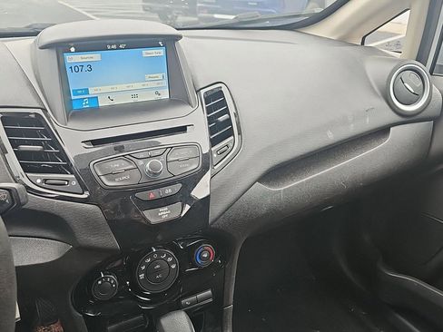 Used 2017 Ford Fiesta SE w/ Equipment Group 201A image 5