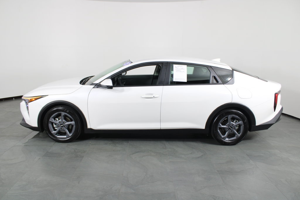 Used 2025 Kia K4 FWD image 13