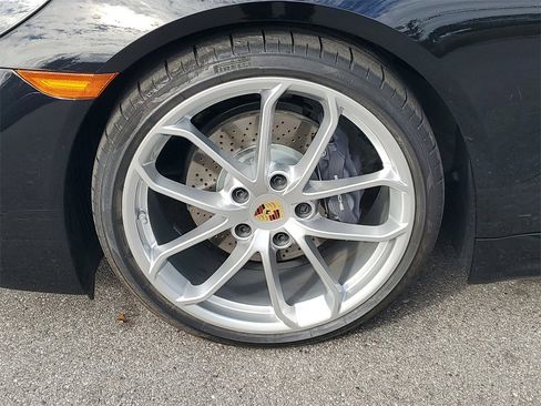 Used 2024 Porsche 718 Cayman image 11