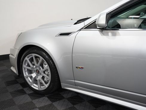 Used 2013 Cadillac CTS V image 19