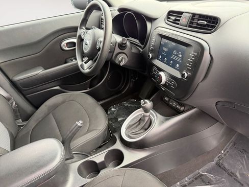 Used 2018 Kia Soul + FWD image 26