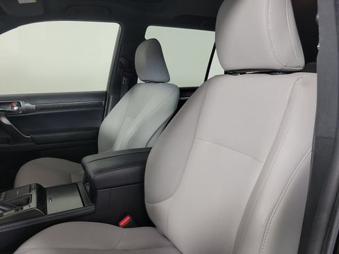 Used 2023 Lexus GX 460 w/ Black Line Special Edition AWD/4WD image 21
