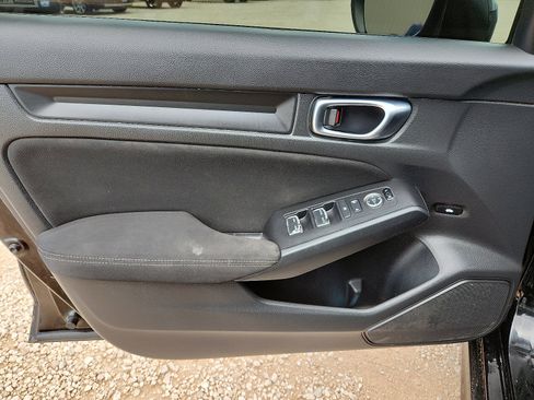 Used 2022 Honda Civic Sport image 12