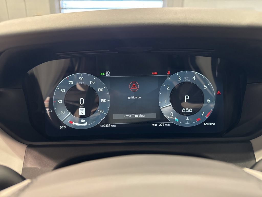 Used 2026 Land Rover Range Rover Velar Dynamic SE AWD/4WD image 9