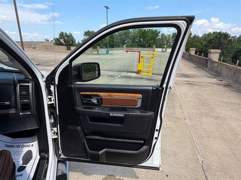 Used 2015 RAM 1500 Laramie Longhorn w/ Convenience Group AWD/4WD image 34