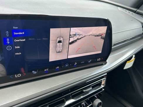 New 2026 Chevrolet Traverse LT w/ Driver Confidence Package image 32