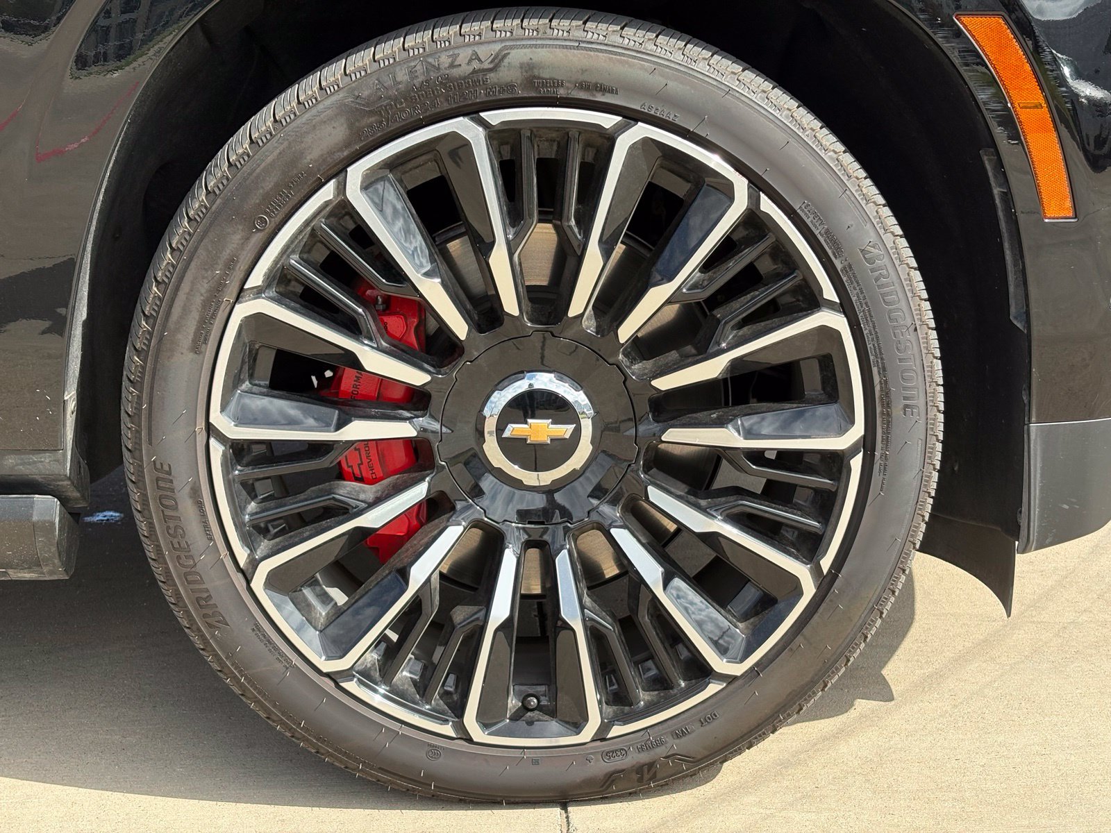 Certified 2026 Chevrolet Tahoe High Country AWD/4WD image 10