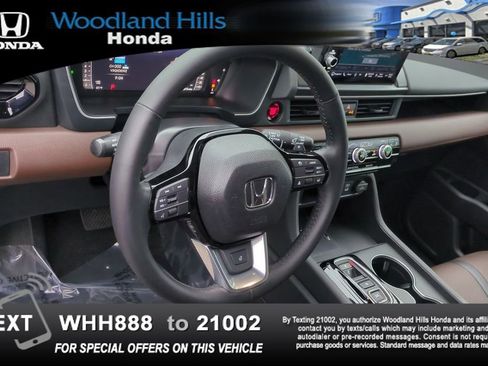 Used 2023 Honda Pilot Elite image 9