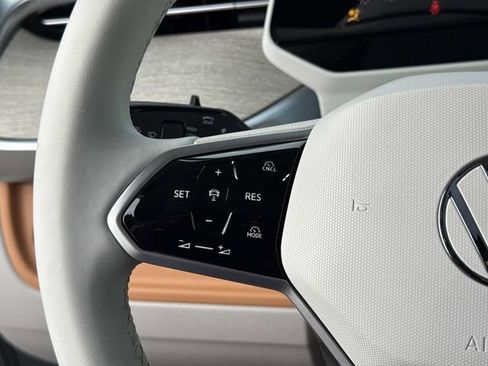 New 2025 Volkswagen ID. Buzz 1st Edition image 18