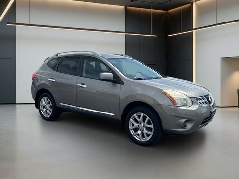 Used 2012 Nissan Rogue SL AWD/4WD image 8