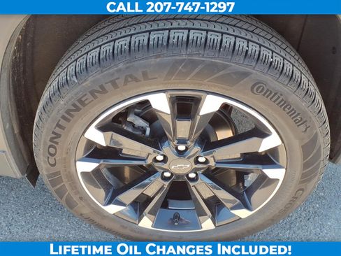 Used 2025 Chevrolet Equinox RS w/ Safety and Technology Package AWD/4WD image 9