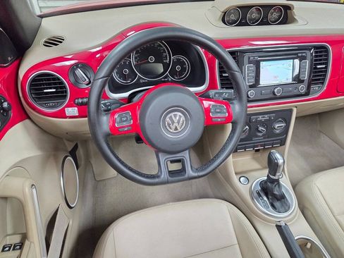Used 2013 Volkswagen Beetle TDI FWD image 32