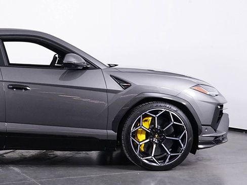 Used 2024 Lamborghini Urus Performante image 15