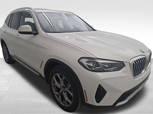 Certified 2024 BMW X3 xDrive30i w/ Premium Package image 2