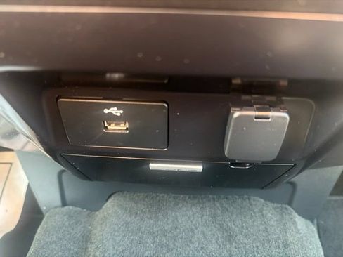 Used 2018 Ford F350 XLT AWD/4WD image 39