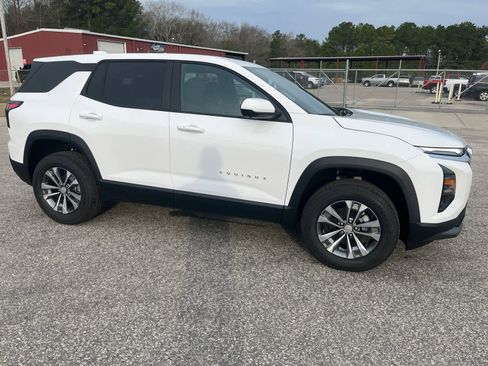 New 2026 Chevrolet Equinox LT w/ Safety and Technology Package image 8