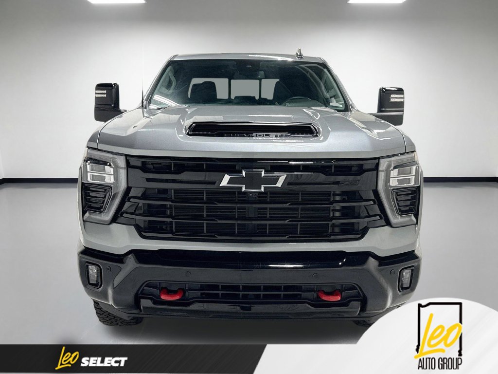 Used 2025 Chevrolet Silverado 2500 LT w/ Trail Boss Package AWD/4WD image 2